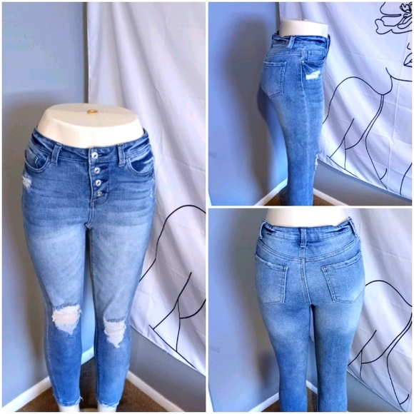 No Boundaries Denim - 2/$10🌹 High Rise Skinny Jeans